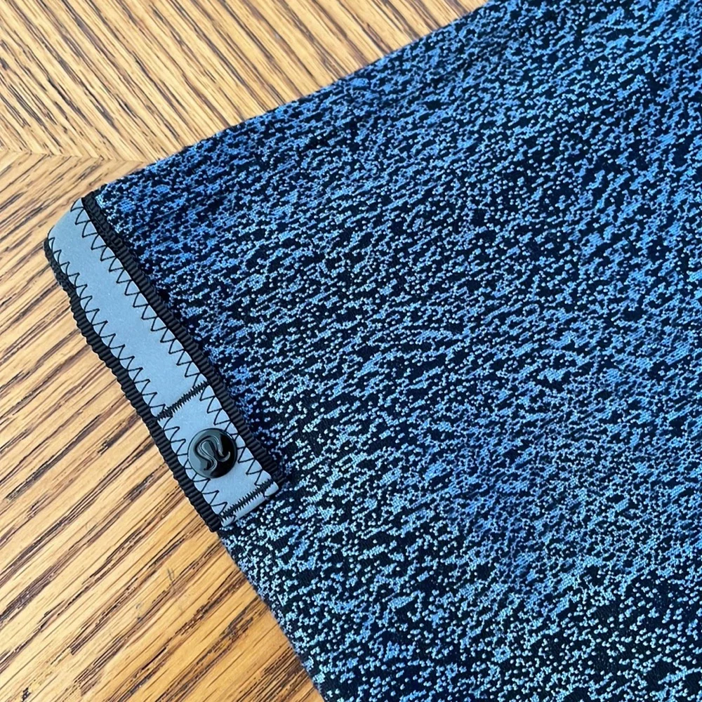 Lululemon Vinyasa Scarf - Blue & Black